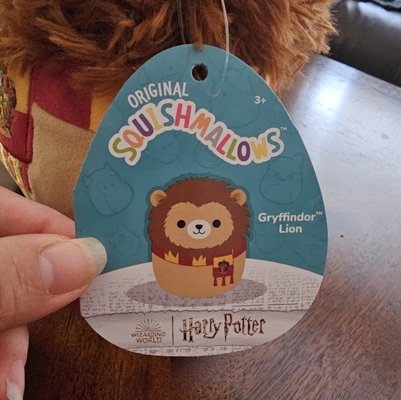 Squishmellow Harry Potter gyffindor Lion 7" - Picture 5 of 6